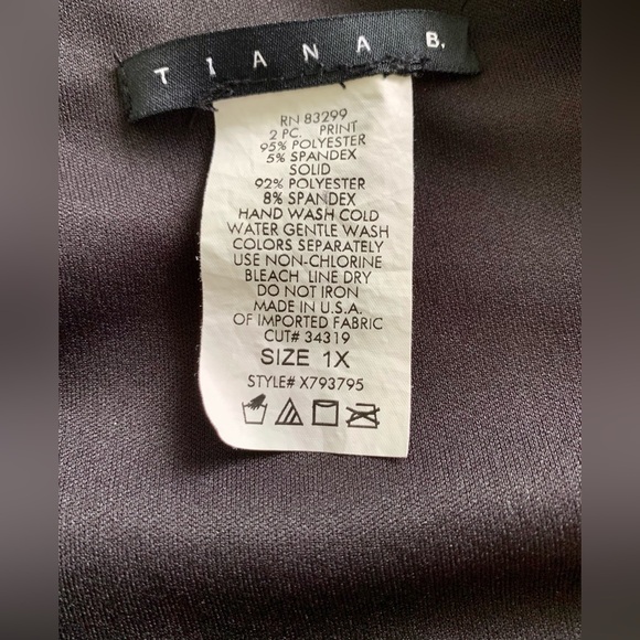 Tiana B Women’s Blouse XL Multicolor Green Black Top V neck Wrap Tropical Style - Picture 10 of 10